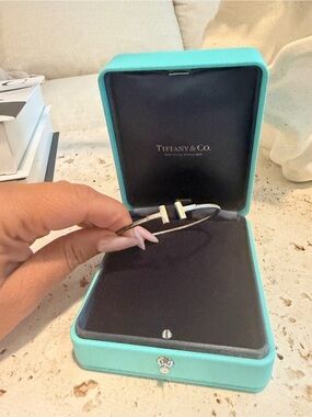 Tiffany & Co. Narrow T Wire Bracelet in White Gold